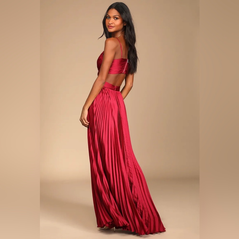 New Lulus Got the Glam Wine Red Pleated Cutout Maxi Dress Small - Picture 8 of 16